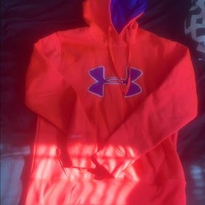 hot pink under armour hoodie
